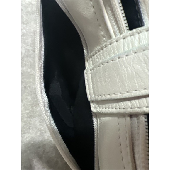 Vintage Tignanello Cream Leather Small Handbag EUC Mini - Picture 10 of 10